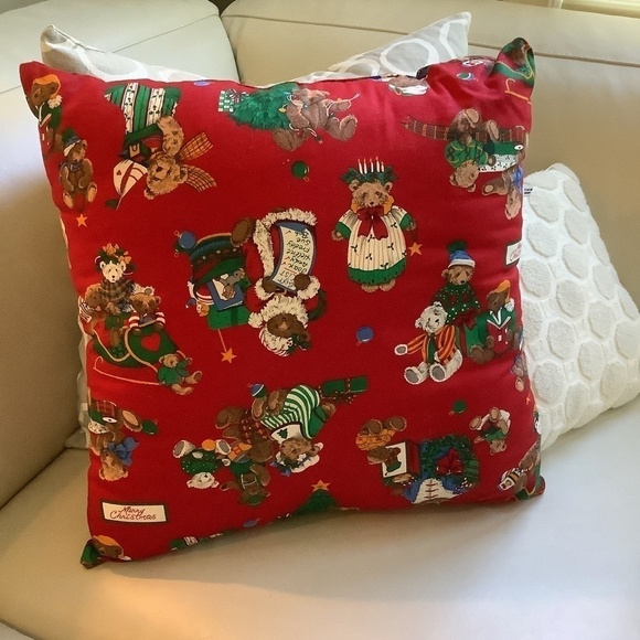 Riverdale Vintage Christmas Holiday Throw Pillow Made in USA - Picture 3 of 9